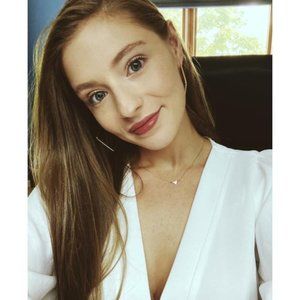 Meet your Posher, Chrissy